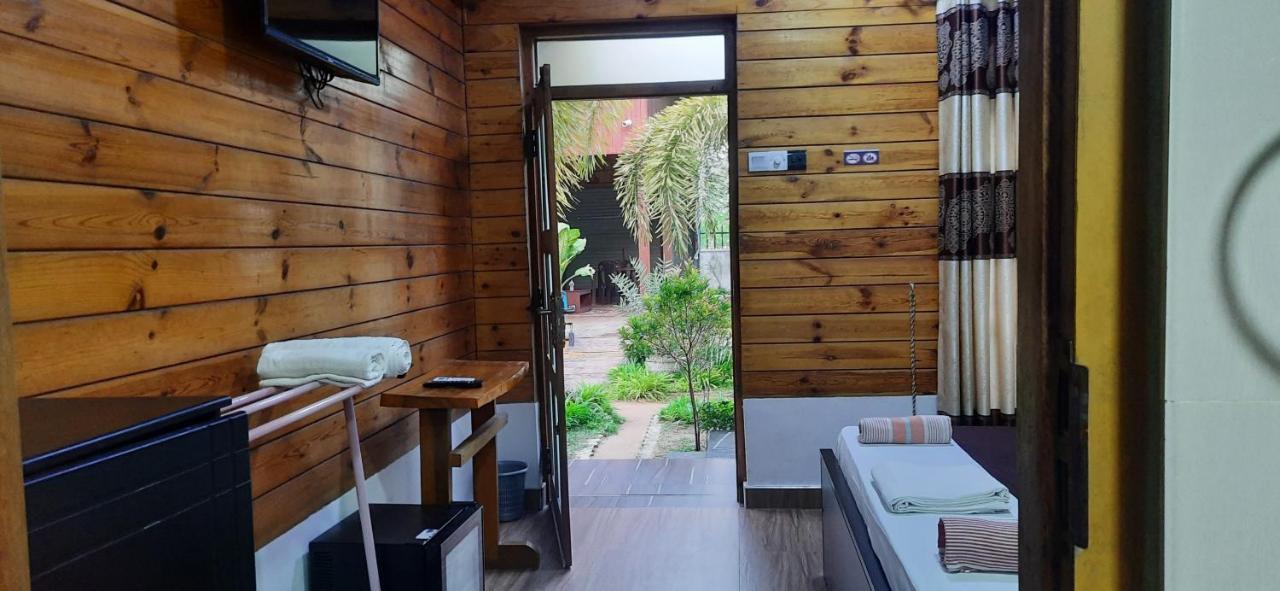 Elegant Green Beach Resort Triquinimale Exterior foto