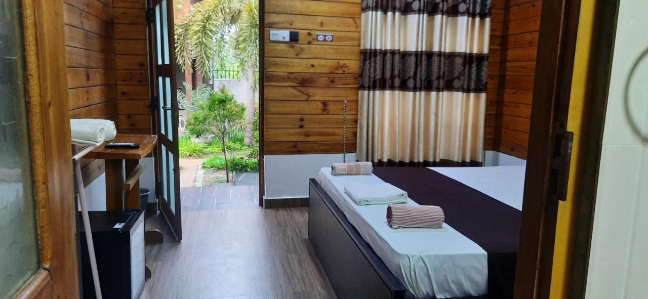 Elegant Green Beach Resort Triquinimale Exterior foto