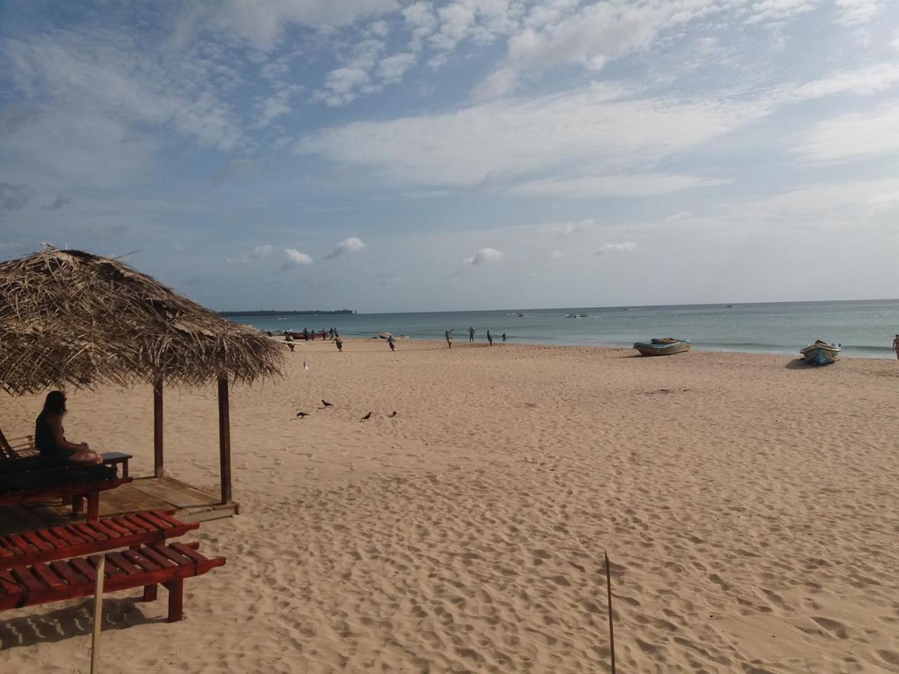 Elegant Green Beach Resort Triquinimale Exterior foto