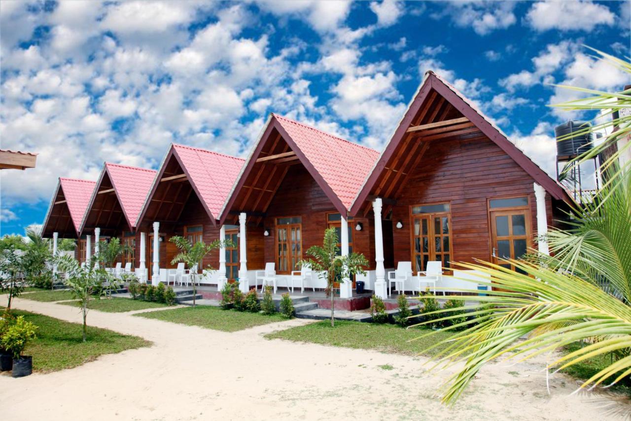 Elegant Green Beach Resort Triquinimale Exterior foto