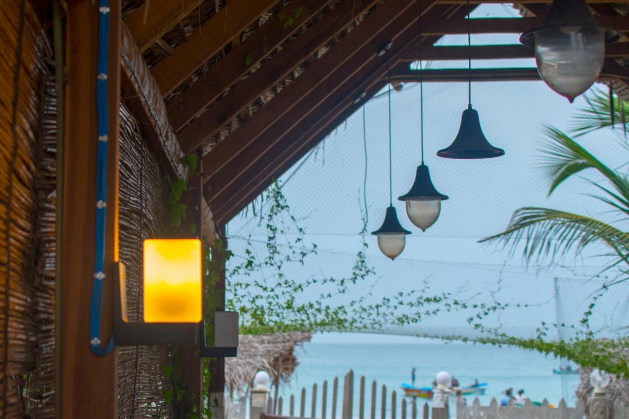 Elegant Green Beach Resort Triquinimale Exterior foto